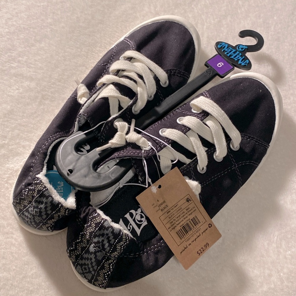 New Black Canvas Lennie Sneakers by Madlove. Sz. 6 Design on Heel. 50% Recyled.